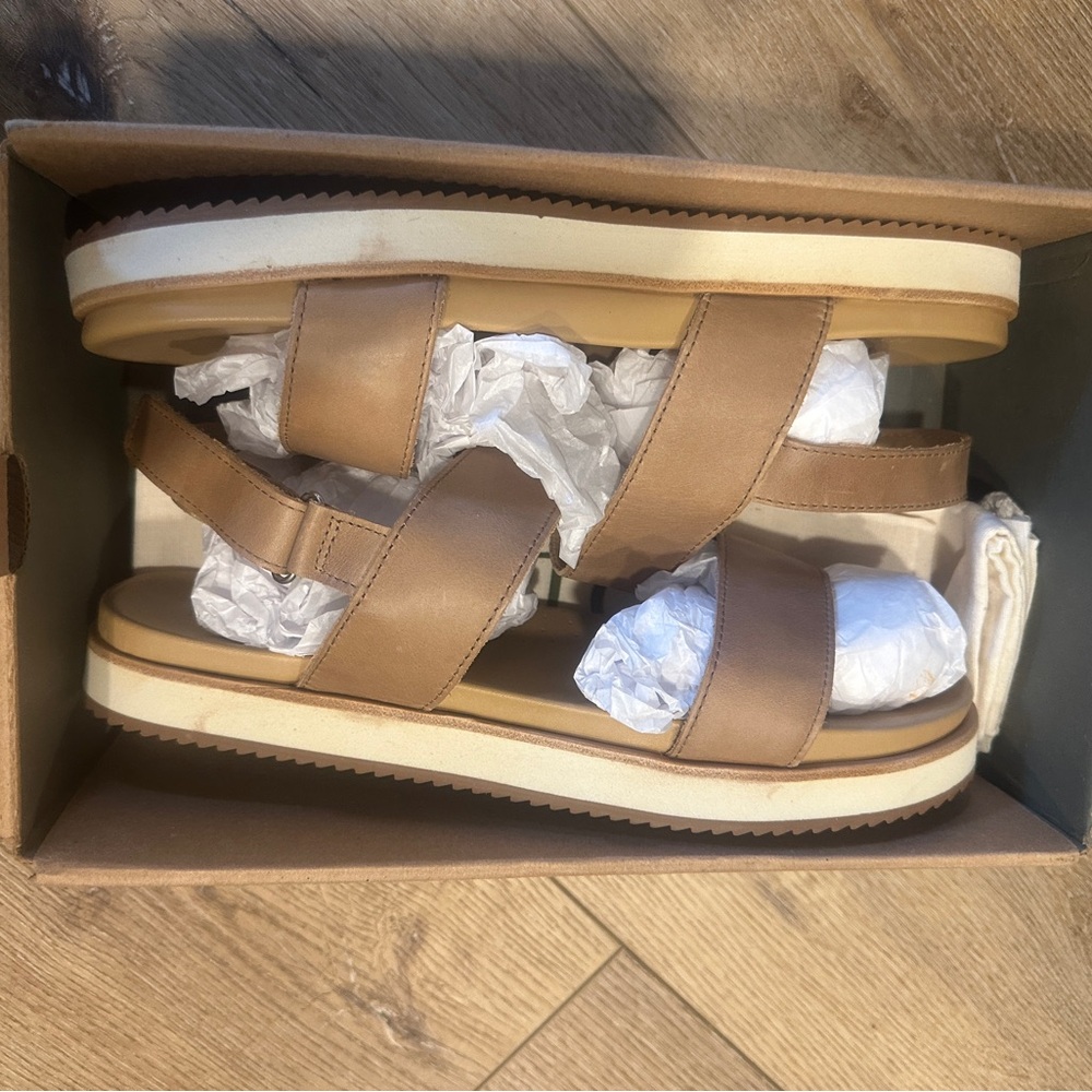 Nisolo Flatform Almond Leather Sandals size 11